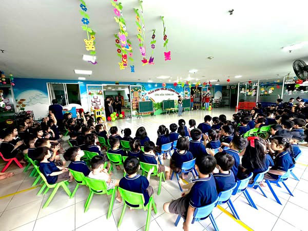 đồng phục học sinh mầm non