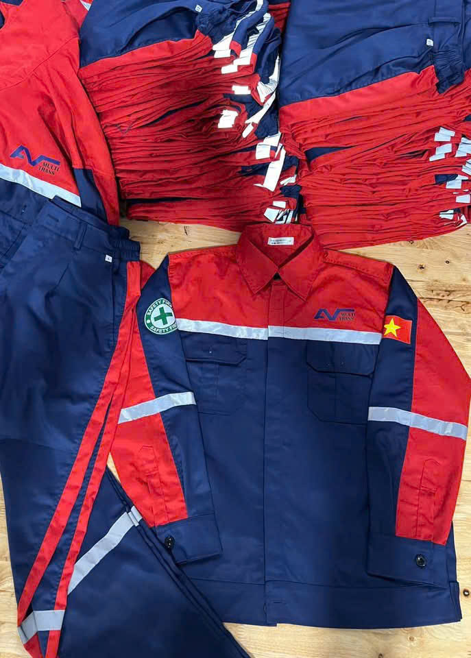 đồng phục chuyên nghiệp kcn svip 1