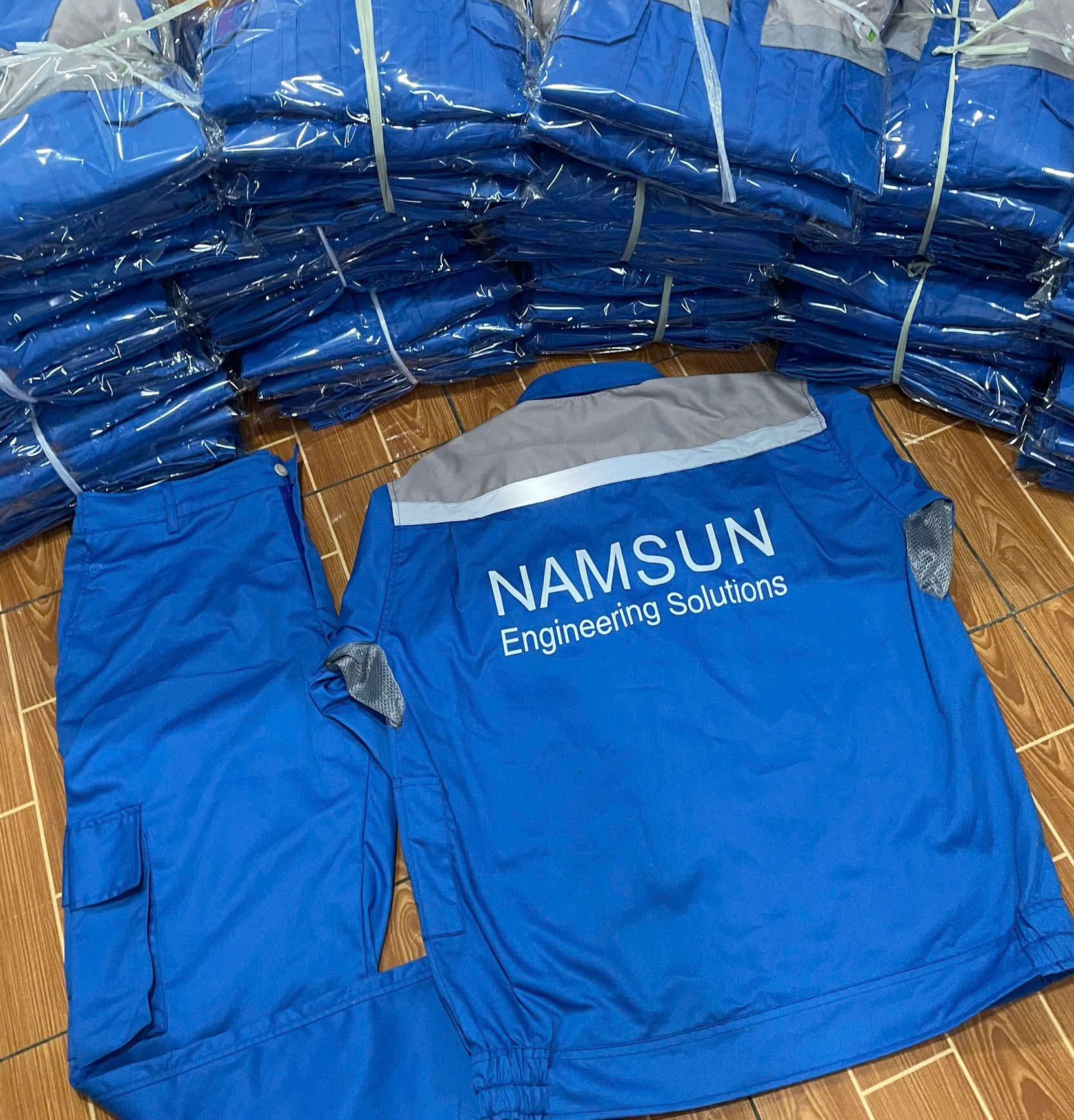 may đồng phục uy tín